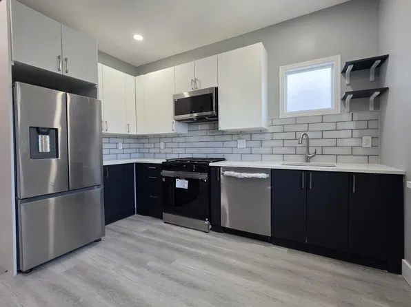 20 W 49th St, Bayonne, NJ 07002