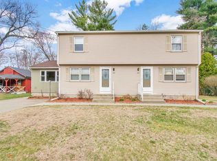 282-284 Parkerview St, Springfield, MA 01129