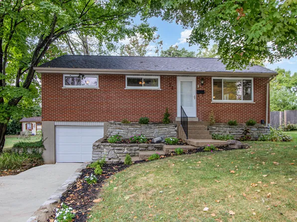 25 Lake Dr, Florence, KY 41042