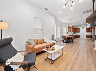 921 E Hattie St #ID1301587P, Fort Worth, TX 76104