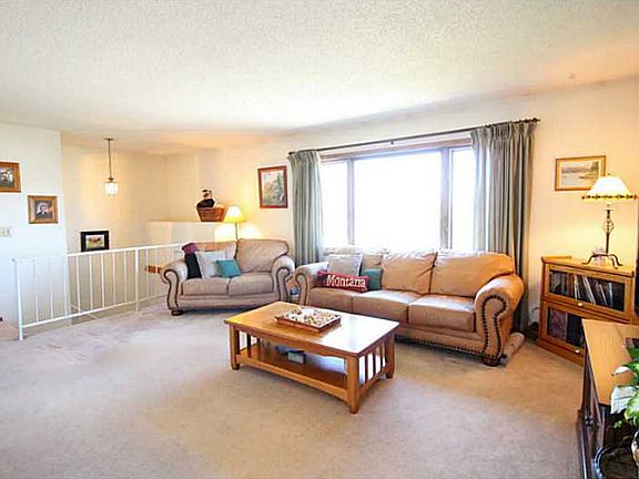 3rd image of 3506 Carmel Dr