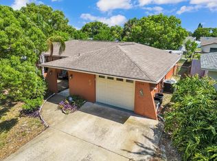7430 San Carlos Dr, Port Richey, FL 34668
