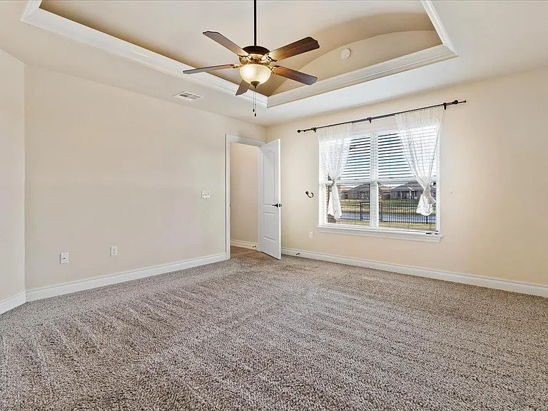 5005 NW 155th St — Photo 12