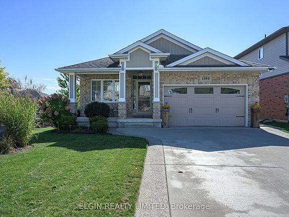 2nd image of 1969 Frederick Cres