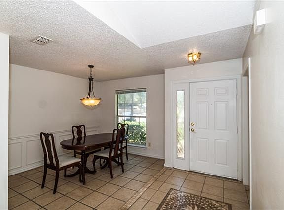 2nd image of 7404 Saddleridge Dr