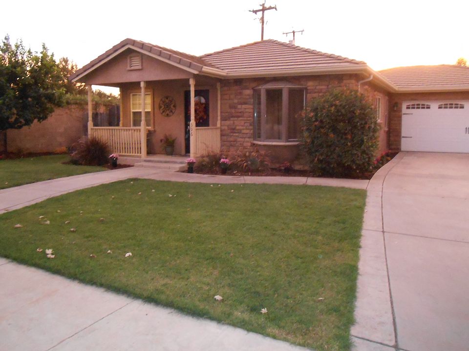 1st image of 596 Murdoch Court