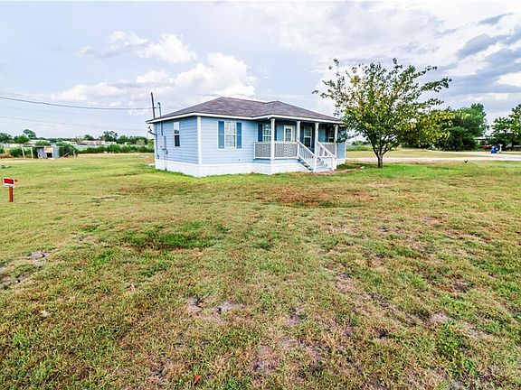 3rd image of 246 County Road 4032 N