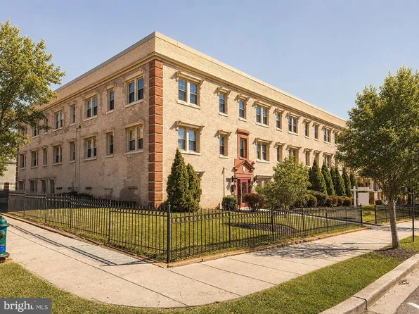 2625 3rd St NE APT 301, Washington, DC 20002