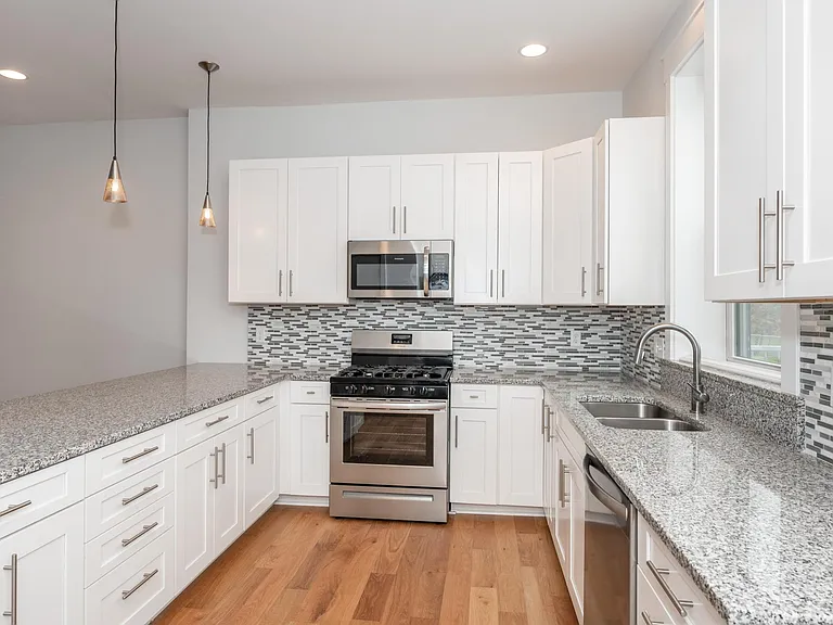2913 Price Ave — Photo 17