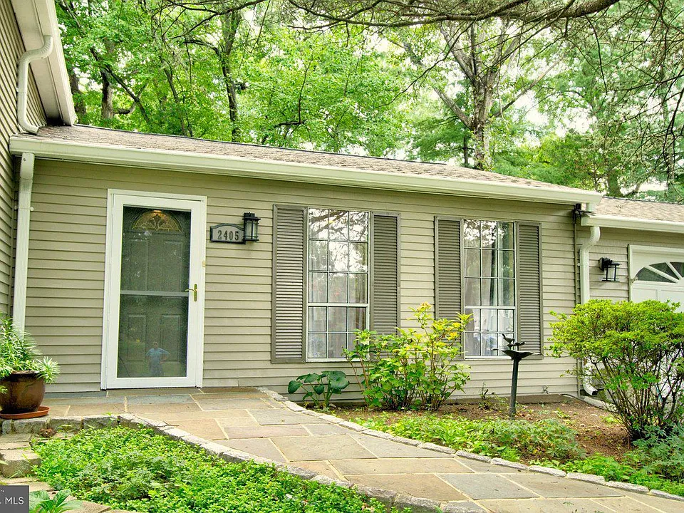 2405 Earlsgate Ct