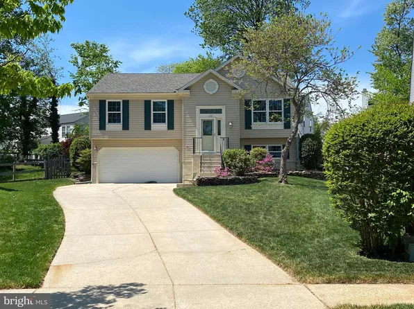 2332 Golden Chapel Rd, Odenton, MD 21113