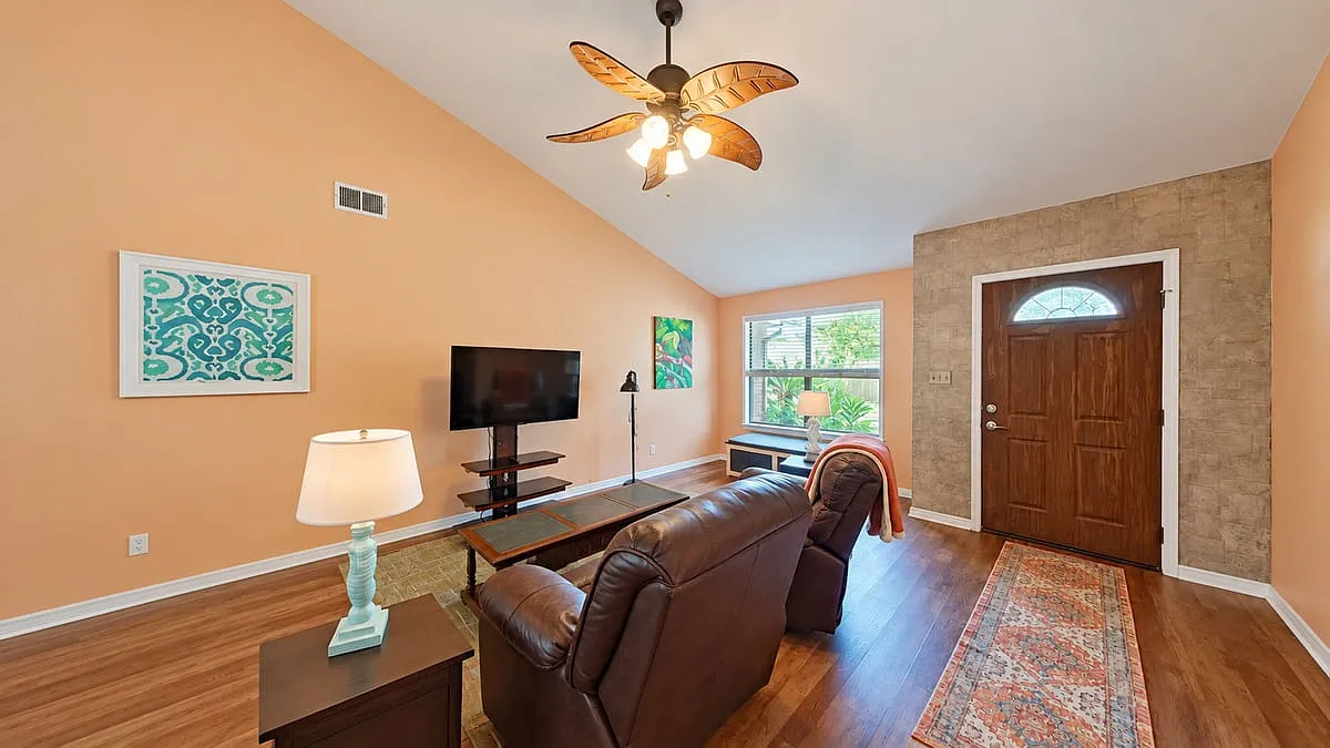 421 Waterway Lane — Photo 3