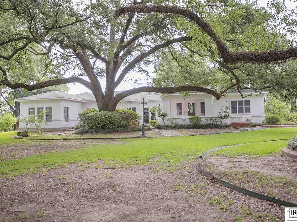1st image of 140 Peacock Ln