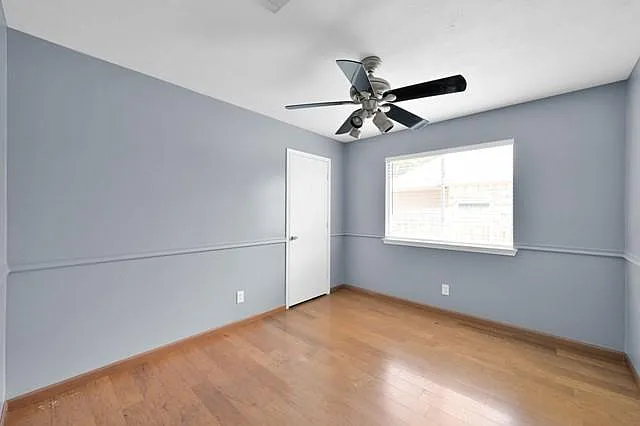 6715 Dillon Dr — Photo 21