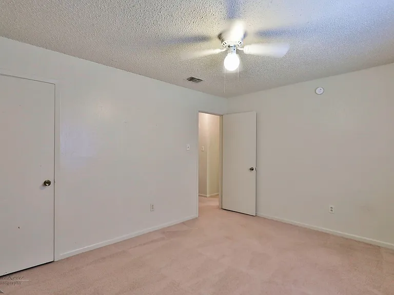 1117 Ruswood Dr — Photo 7