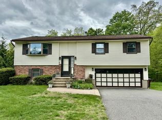 9 Walker Dr, Yorktown Heights, NY 10598