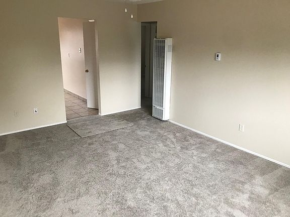 3rd image of 580 Columbia Ave