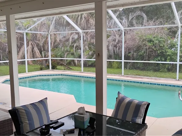 142 Joy Haven Dr, Sebastian, FL 32958