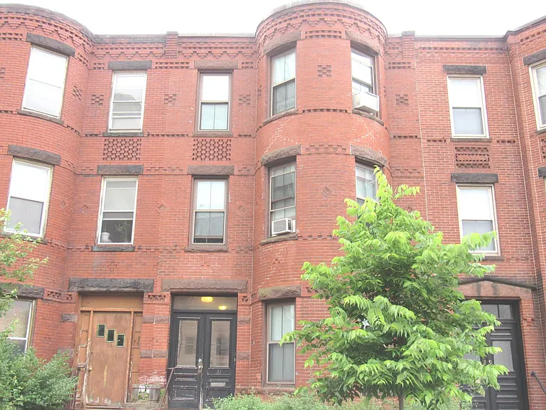 31 Wigglesworth St #1 — Photo 11