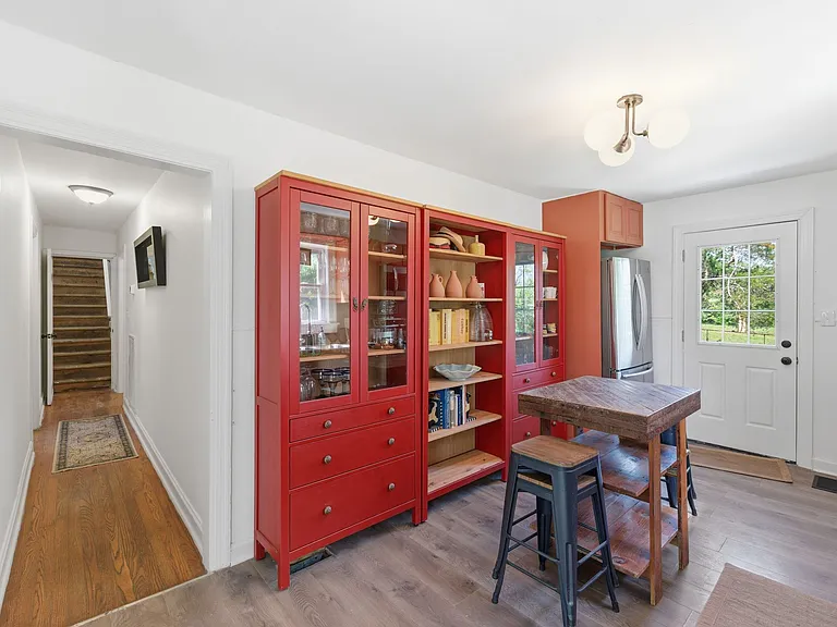 926 Idlewild Dr — Photo 5
