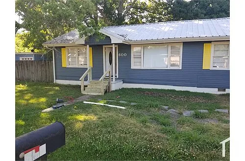600 Kinler St Photo 1