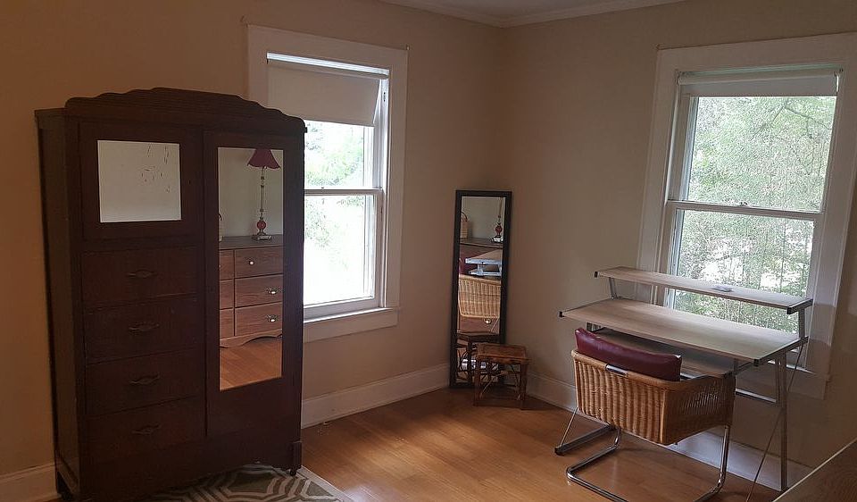 1st image of 1000 Eaton St