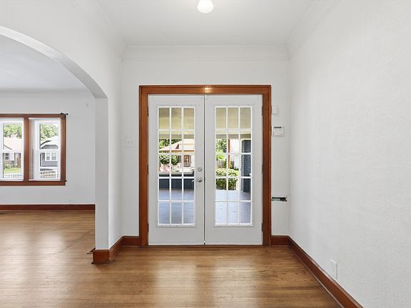 5th image of 4340 Guilford Ave