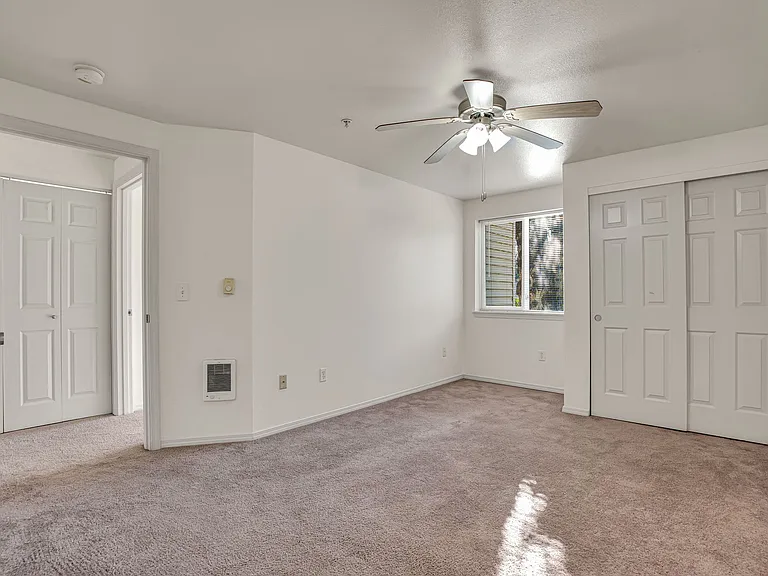 #271 CHELSEA COURT APTS — Photo 29