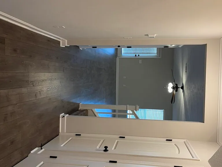 1210 Belgrove Dr — Photo 3
