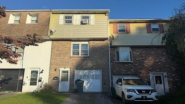 1st image of 2860 Huron St