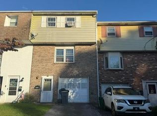 2860 Huron St, Allentown, PA 18103