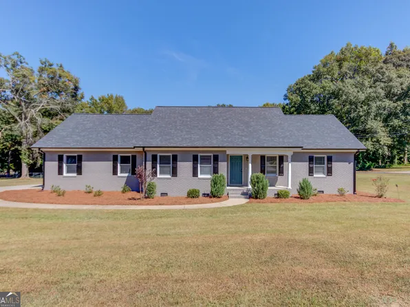 51 Alexander St, Winder, GA 30680