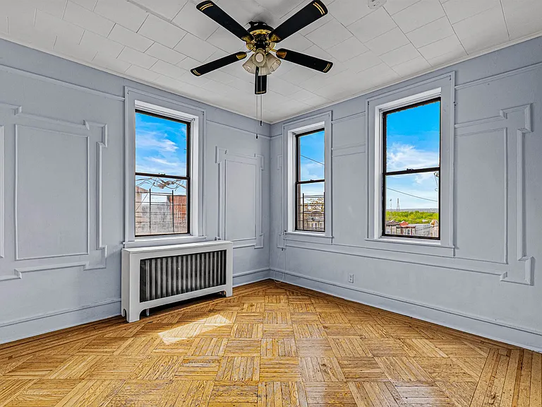245 Liberty Ave #2R — Photo 2