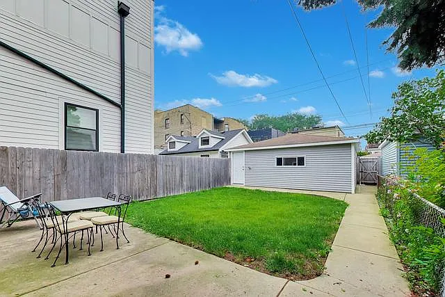 4219 N Albany Ave #2 — Photo 34