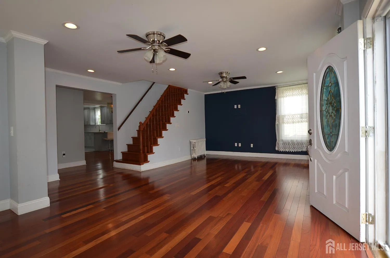 4 bed, 2.0 bath, $3,300 — Photo 4