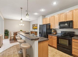 3311 Hazel Trl UNIT H, Woodbury, MN 55129