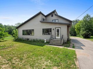 N6169 Lake Dr, Shawano, WI 54166