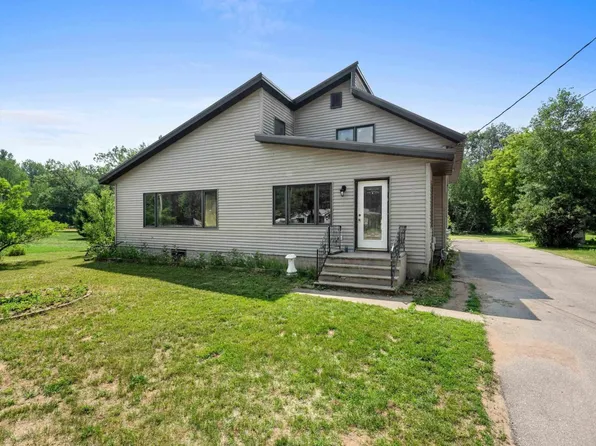 N6169 Lake Dr, Shawano, WI 54166