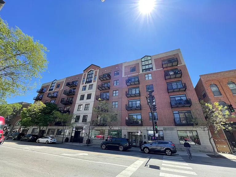 1155 W Madison St — Photo 1