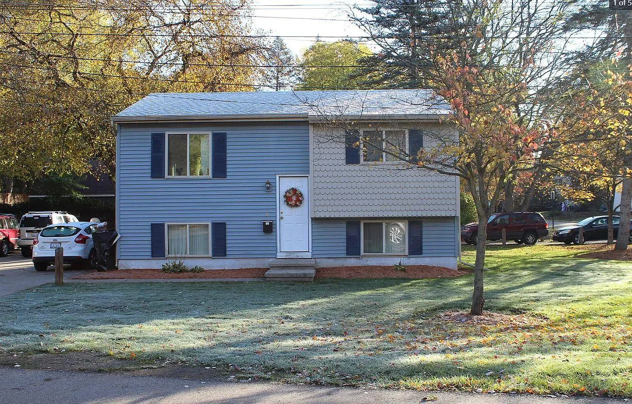 5 bed, 1452 sqft, $3,750 — Photo 1
