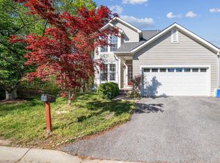 4100 Swiss Stone Dr, Burtonsville, MD 20866