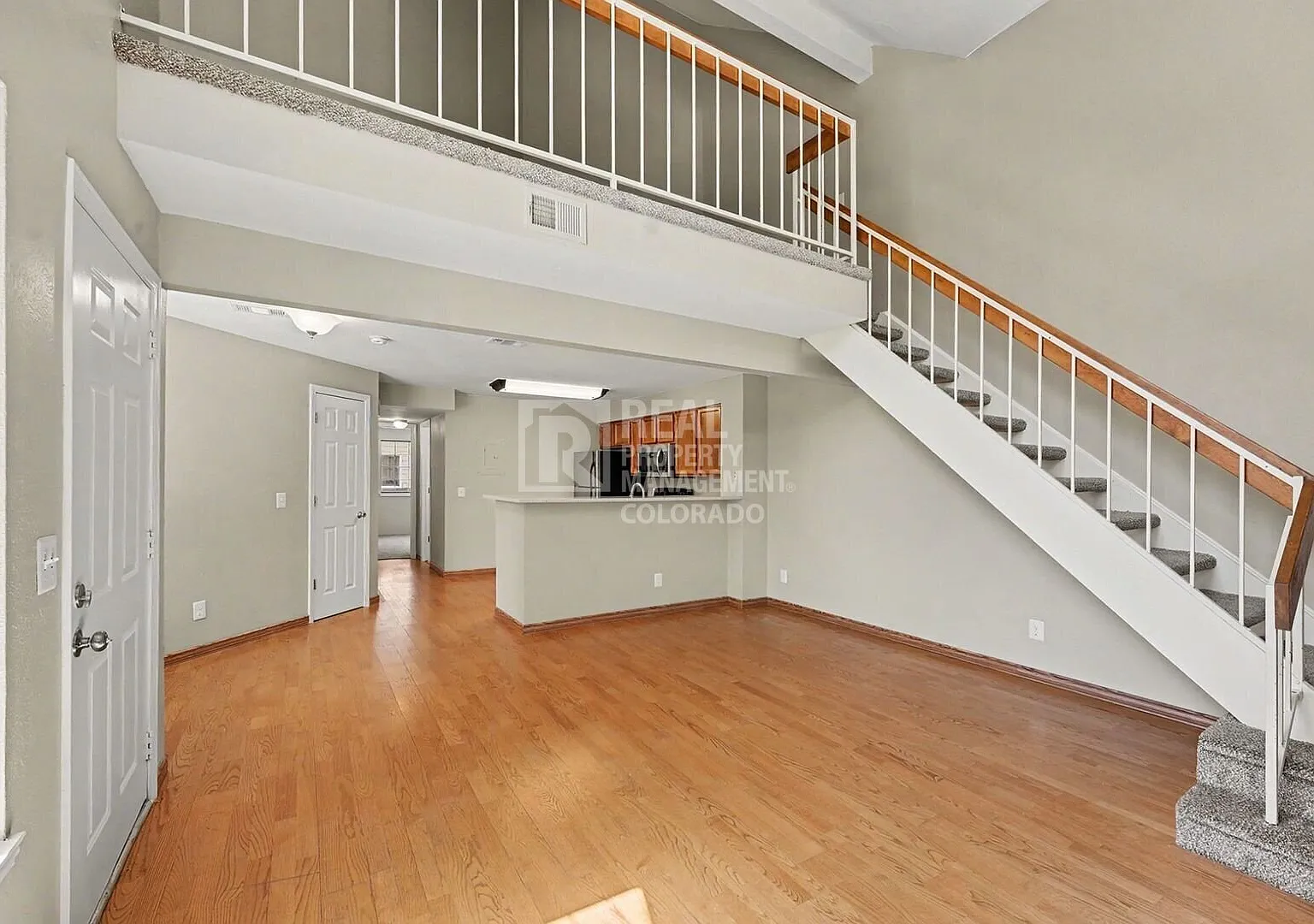 Updated Denver Townhome with Office, Fireplace & Garage - 4820 E Kentucky Ave Unit E, Denver, CO — Photo 4