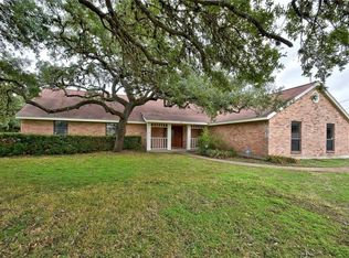 706 Pine Siskin Dr, Buda, TX 78610