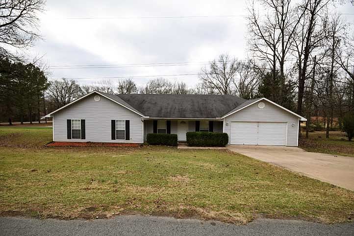 1st image of 6 Linda Ln W