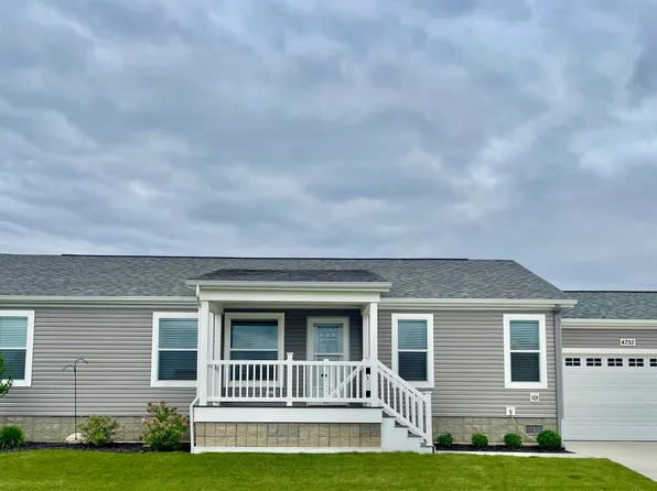 4755 Boulder Dr, Holland, MI 49423