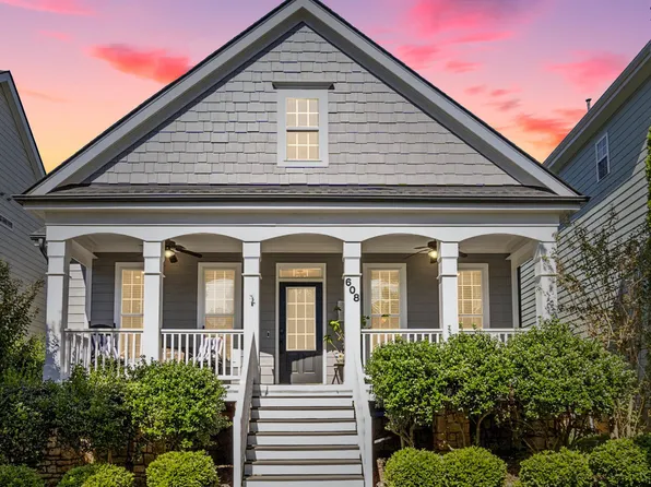 608 Skygrove Dr, Holly Springs, NC 27540