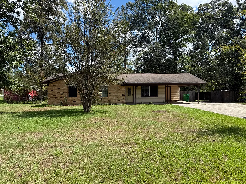 249 Long Leaf Cir