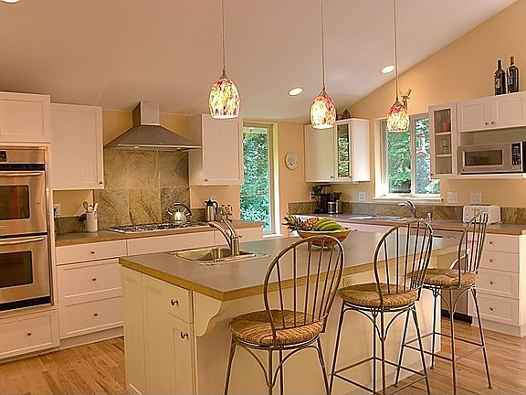 5th image of 11455 Meadowmeer Cir NE