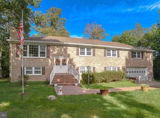 10605 Horseshoe Pl, La Plata, MD 20646