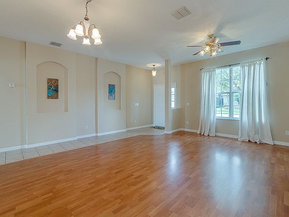 3rd image of 10062 Cypress Knee Cir